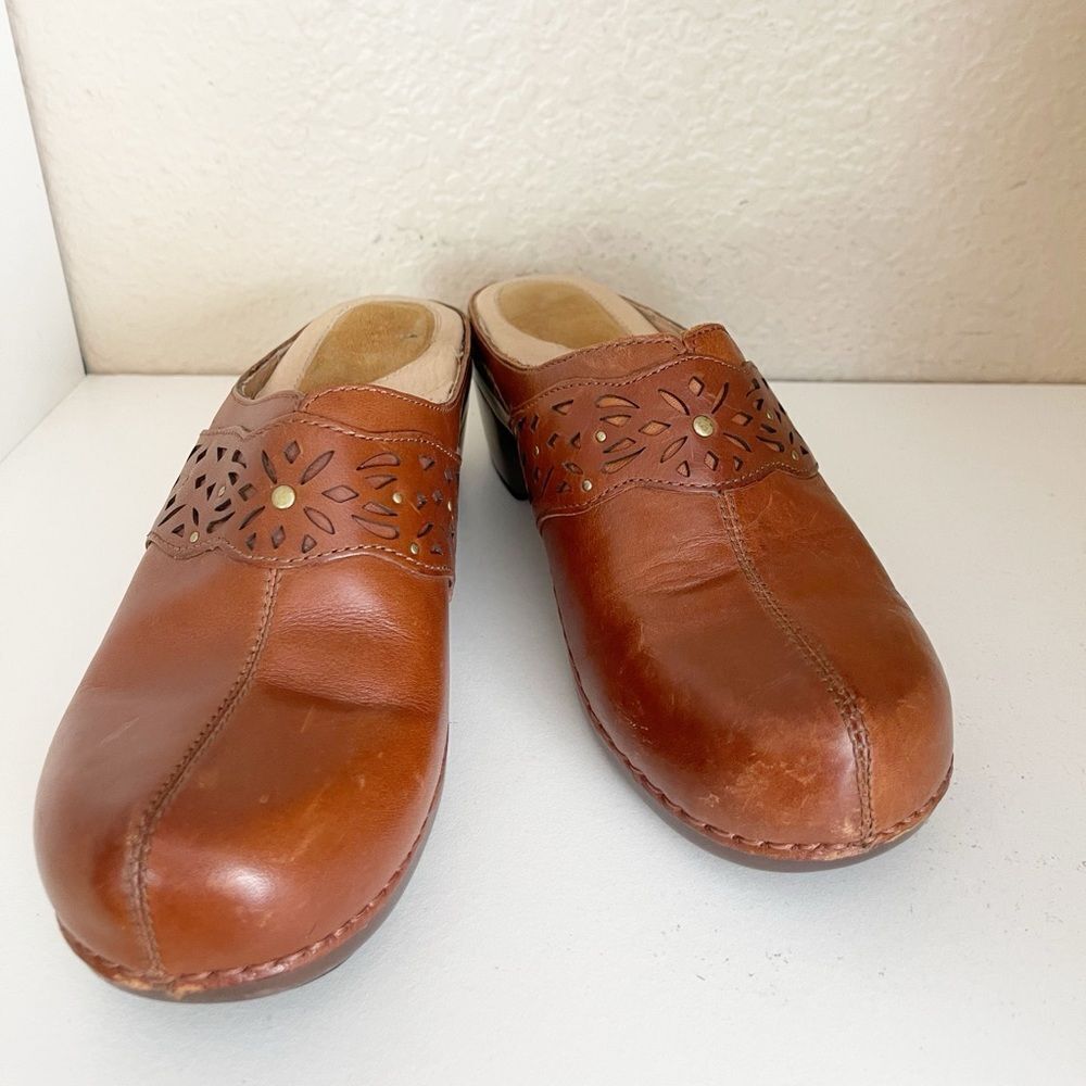 Dansko Tan Leather Cut-Out Mules